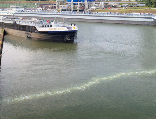 Diving team checks compressed air barrier Gelsenkirchen